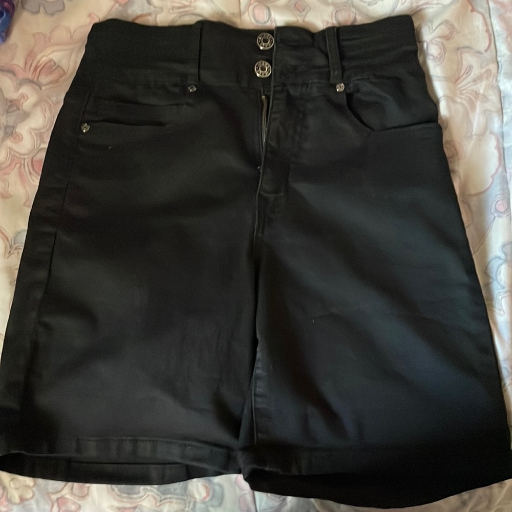 Black jean shorts size 5 waist 27